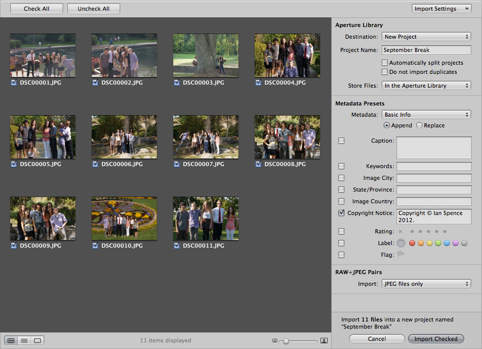 The importing tool shows all the pictures on your media device letting you choose which pictures to import.